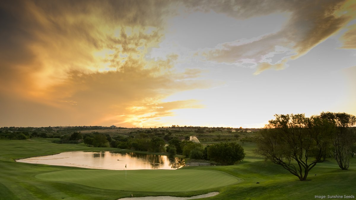 Reinventing the Country Club Business
