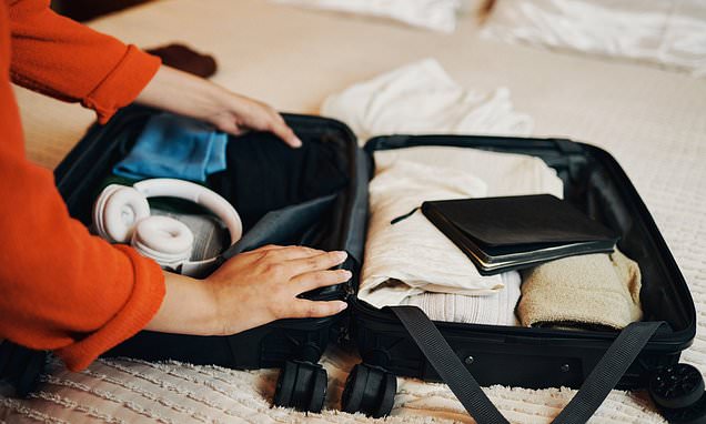 Mastering Minimalist Budget Travel