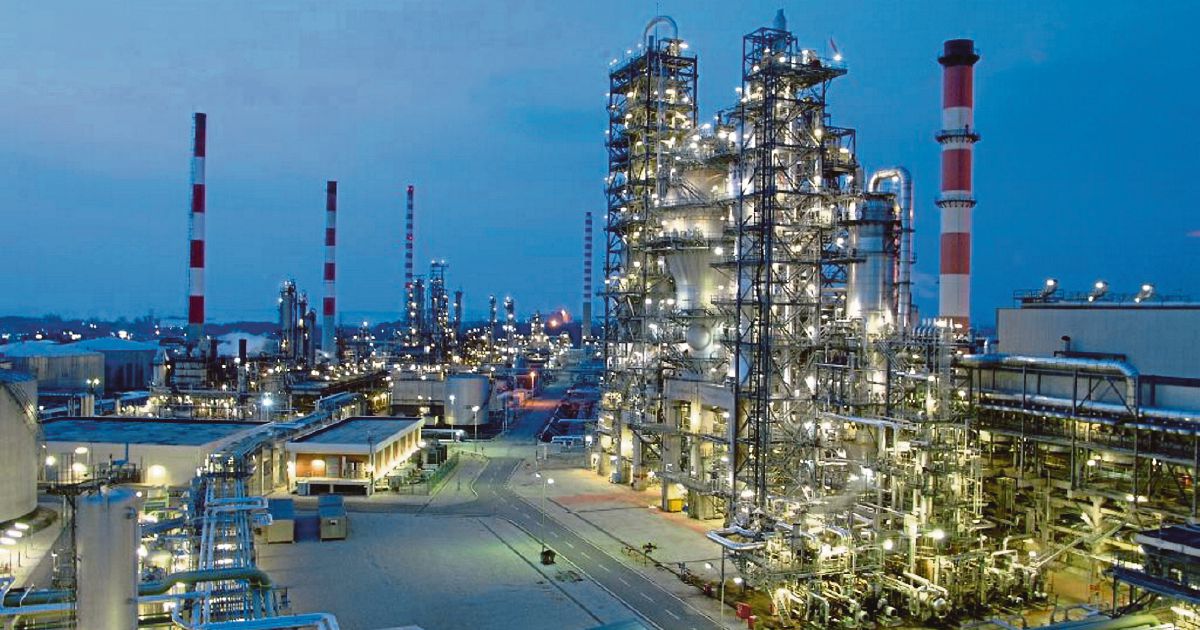 Oil, Gold, and Inflation