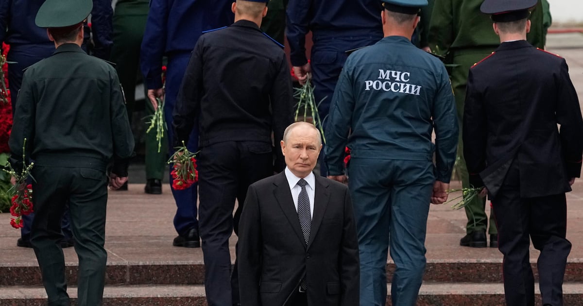 Democracy Under Wartime Pressure