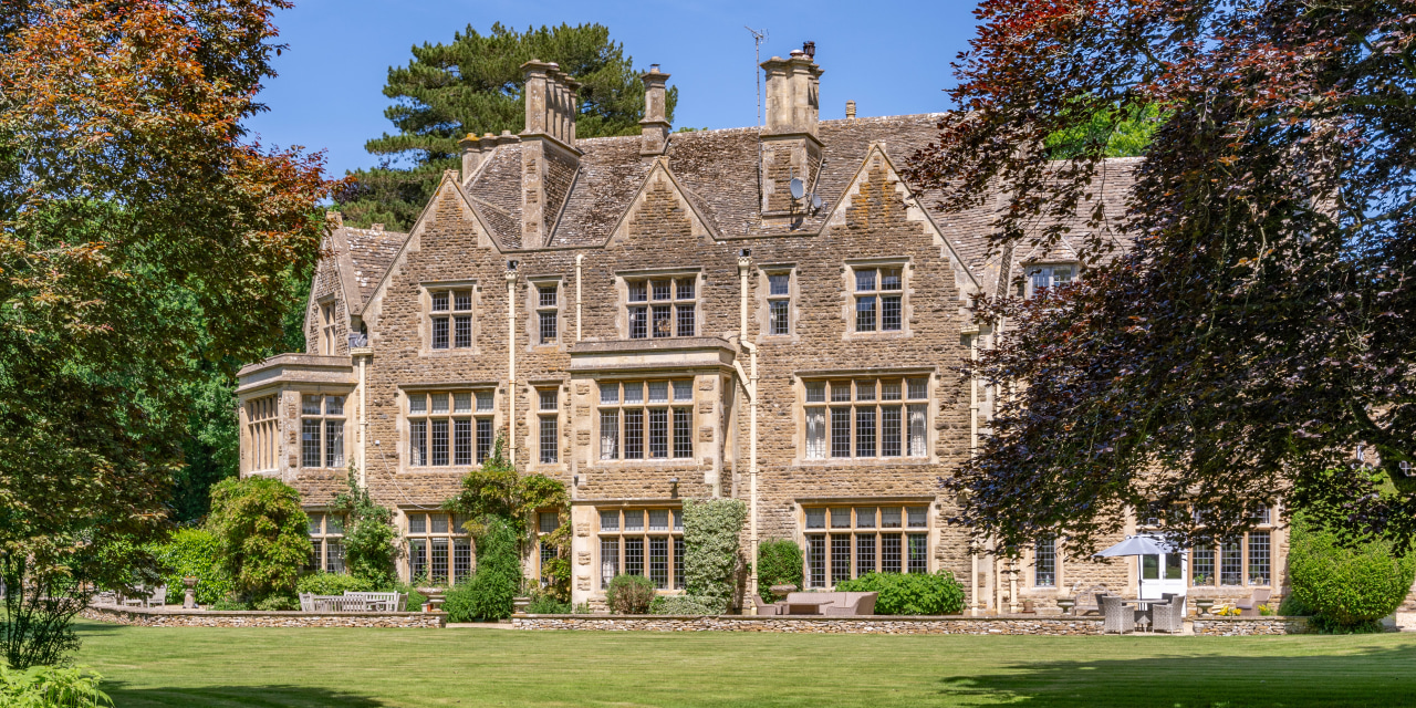 Country Homes as Wealth